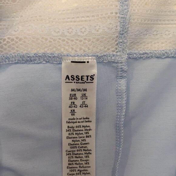 Spanx - Assets Thong Body Suit - Picture 4 of 5